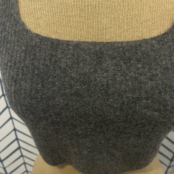 Everlane Charcoal Knit Crop Top - Picture 2 of 6